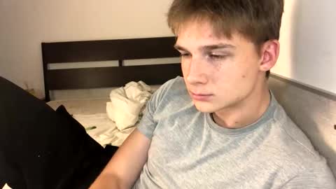 Snapshot of knotsiemens chatting on September 29, 11:30 am Adam online show from September 29, 11:30 am