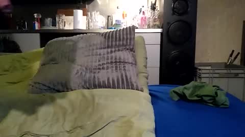 koelie1982 online show from March 9, 11:03 pm