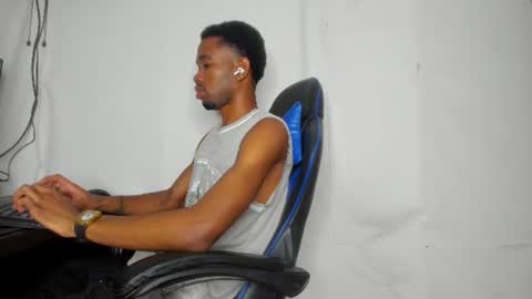 kofi online show from July 26, 11:12 pm