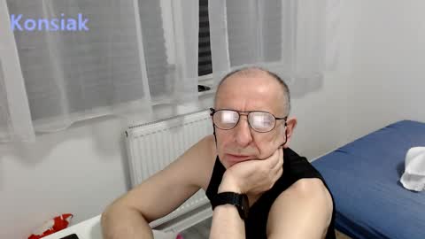 Komsiak online show from January 10, 6:23 pm