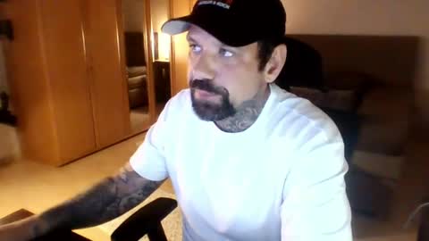 Konstantin online show from April 20, 7:49 pm