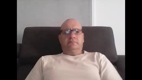 Snapshot of konsty17 chatting on October 15, 11:56 pm konsty17 online show from October 15, 11:56 pm