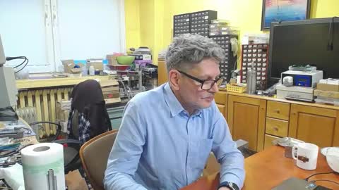 Snapshot of korek24hot chatting on March 12, 4:02 pm Korek online show from March 12, 4:02 pm