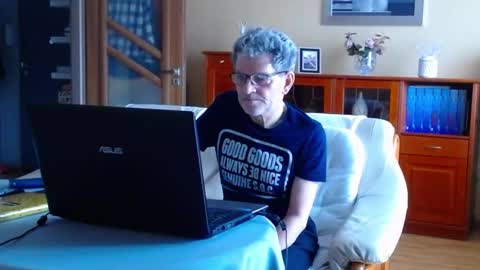 Snapshot of korek24hot chatting on February 28, 9:15 am Korek online show from February 28, 9:15 am