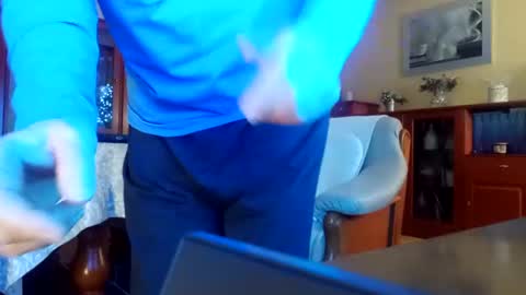 Snapshot of korek24hot chatting on January 4, 2:03 am Korek online show from January 4, 2:03 am