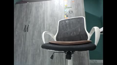 Koto Bombon online show from March 10, 6:05 am