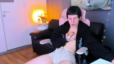 kozykai online show from April 10, 11:56 pm