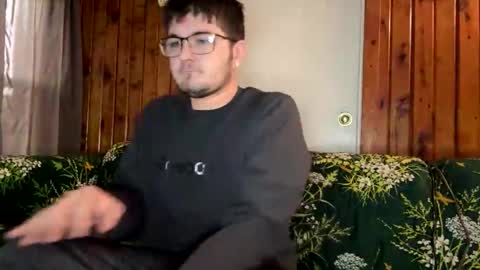 krimsoncircuit online show from November 26, 7:39 pm