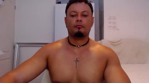 Snapshot of kristian_bi chatting on October 15, 9:55 pm Kristian Mendoza online show from October 15, 9:55 pm