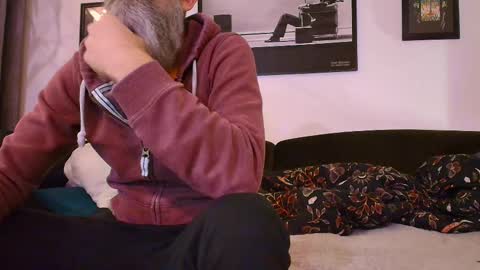 krummersaebel online show from January 31, 7:11 pm