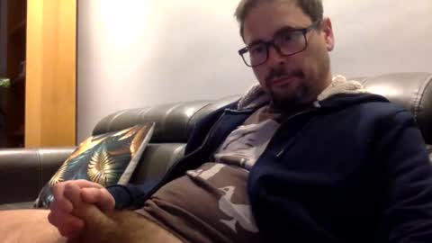 krzysztof1977 online show from December 5, 9:44 pm