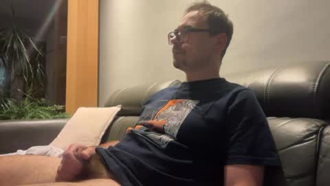 krzysztof1977 online show from July 20, 9:16 pm