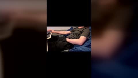 kurolii online show from December 2, 8:01 pm