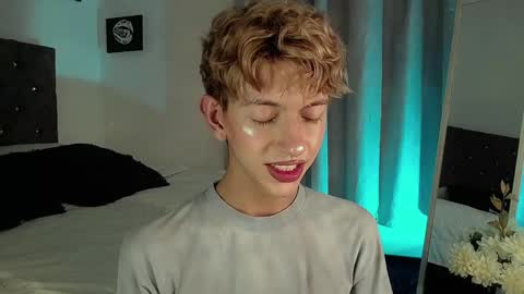 Kyle Cooper online show from December 28, 5:12 am