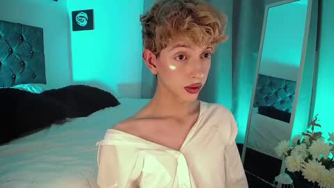 Kyle Cooper online show from December 31, 4:27 am