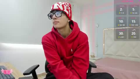 kyler_tay online show from June 10, 6:52 pm