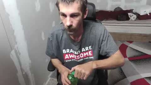 l1v1nth3dr3am online show from September 24, 9:41 am