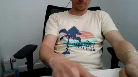 labelette007 online show from May 28, 12:58 pm