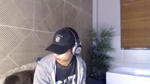 labrinthteasing online show from February 26, 12:28 pm