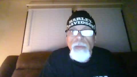 laidbackluxury online show from June 23, 3:55 am