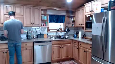 Lance online show from February 3, 4:12 pm