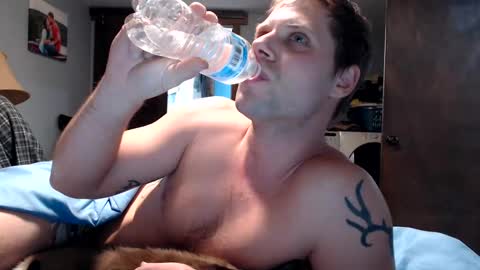 Snapshot of lancehardin chatting on January 27, 1:05 am Lance online show from January 27, 1:05 am