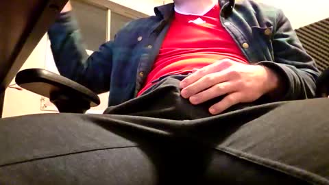 larrygarcia1995 online show from January 14, 5:56 am