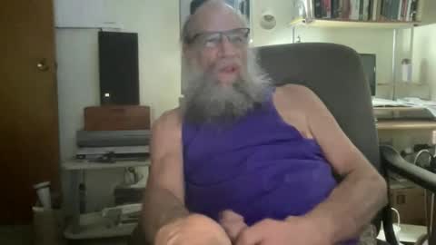 chris online show from March 30, 4:24 am