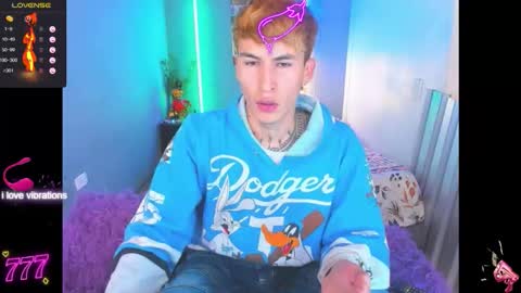 SANTI  AND JORDAN online show from March 22, 2:05 am