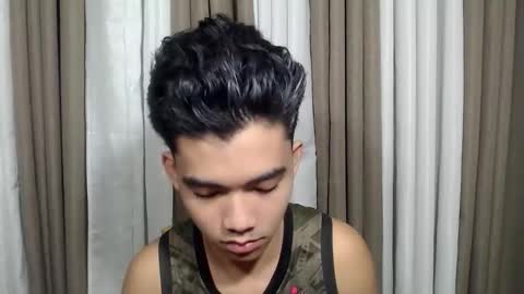 laurence_cuttieguyhere online show from March 8, 6:01 pm