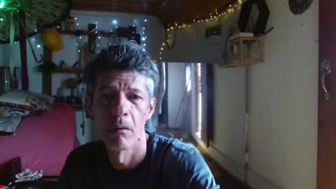 Snapshot of laye19 chatting on December 30, 3:24 pm Laye19 online show from December 30, 3:24 pm