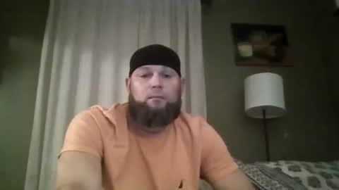 Snapshot of layinlow42 chatting on October 29, 10:51 am layinlow42 online show from October 29, 10:51 am