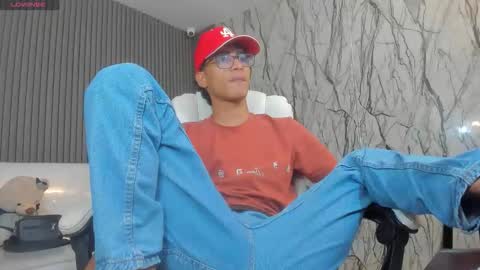 leam_1 online show from February 17, 8:08 pm