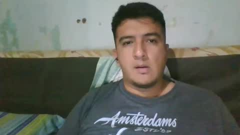 Snapshot of leche_dura122 chatting on December 31, 1:26 am leche_dura122 online show from December 31, 1:26 am