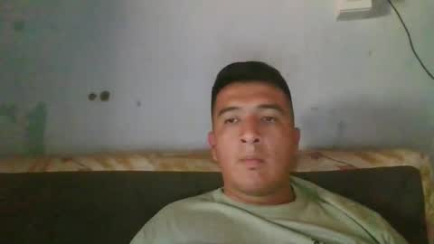 Snapshot of leche_dura122 chatting on January 12, 5:44 pm leche_dura122 online show from January 12, 5:44 pm