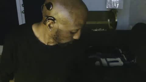 Ebony DeafGuy online show from March 1, 9:31 am