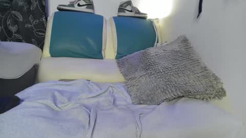 leenar_key online show from February 3, 9:50 pm