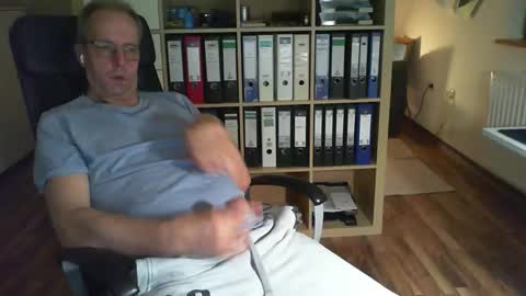 Dave online show from November 8, 11:52 pm