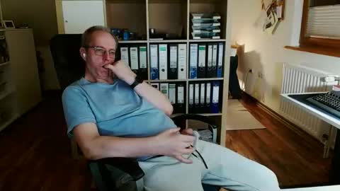 Dave online show from March 15, 12:18 am