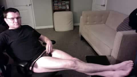 Snapshot of legs999 chatting on December 16, 1:22 pm legs999 online show from December 16, 1:22 pm