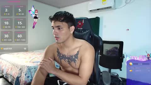 Snapshot of lei_77 chatting on February 19, 6:43 pm  Lei  online show from February 19, 6:43 pm