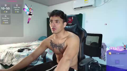 Snapshot of lei_77 chatting on February 19, 5:38 am  Lei  online show from February 19, 5:38 am