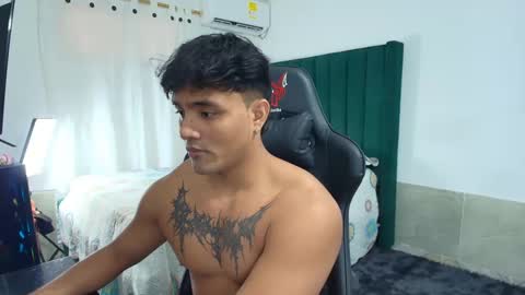 Snapshot of lei_77 chatting on October 2, 8:46 pm  Lei  online show from October 2, 8:46 pm