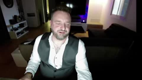 Snapshot of lemouth006 chatting on December 14, 7:07 am Ange online show from December 14, 7:07 am