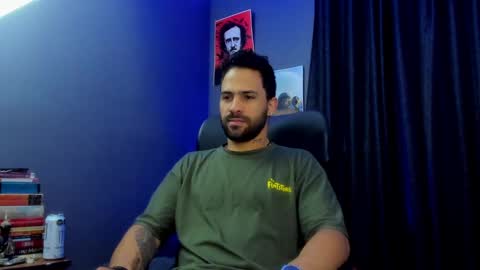 Snapshot of leo_diaz01 chatting on January 23, 3:01 pm Leo  Diaz online show from January 23, 3:01 pm
