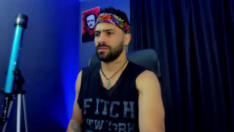 Snapshot of leo_diaz01 chatting on February 20, 2:13 pm Leo  Diaz online show from February 20, 2:13 pm