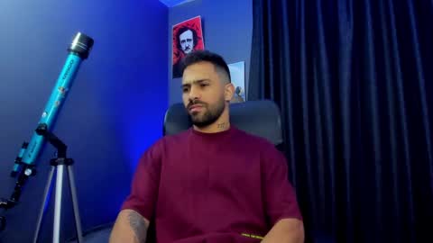 Snapshot of leo_diaz01 chatting on February 14, 5:19 am Leo  Diaz online show from February 14, 5:19 am