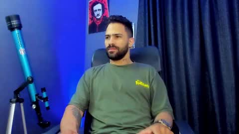 Snapshot of leo_diaz01 chatting on February 22, 2:16 pm Leo  Diaz online show from February 22, 2:16 pm