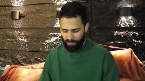 Snapshot of leo_diaz01 chatting on September 28, 9:02 pm Leo  Diaz online show from September 28, 9:02 pm