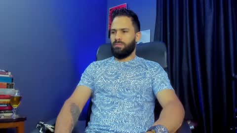 Snapshot of leo_diaz01 chatting on January 12, 7:31 pm Leo  Diaz online show from January 12, 7:31 pm